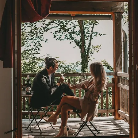 Kultur Weingut Kaestenburg Lantställe