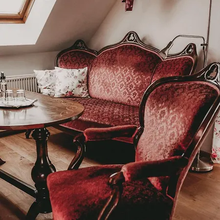 Lantställe Kultur Weingut Kaestenburg *