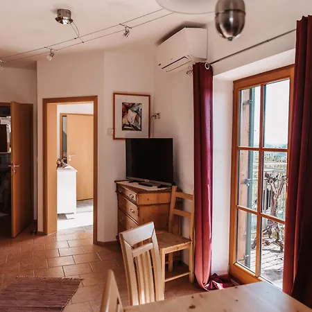 Kultur Weingut Kaestenburg Country house Ratsch an der Weinstrasse
