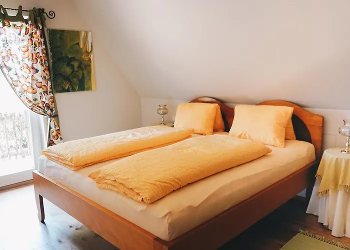 منزل ريفي Kultur Weingut Kaestenburg Ratsch an der Weinstraße