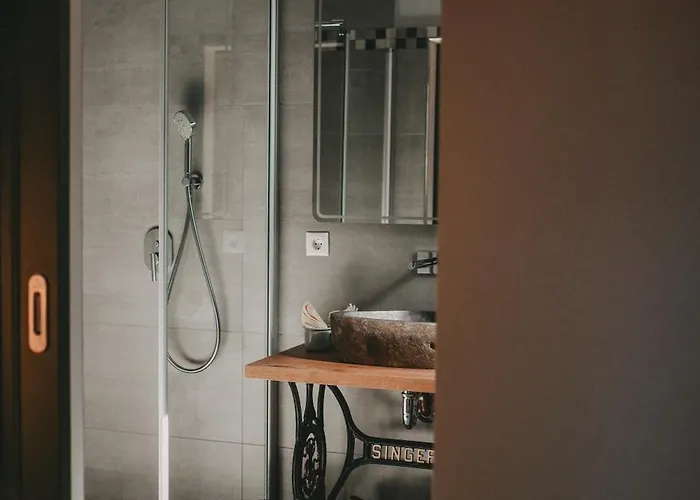 Kultur Weingut Kaestenburg منزل ريفي *